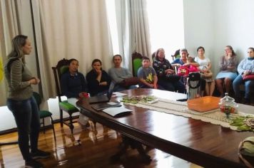 SERVIDORAS VINCULADAS A SECRETARIA DA EDUCAÇÃO PARTICIPAM DE TREINAMENTO ANUAL SOBRE A ALIMENTAÇÃO ESCOLAR