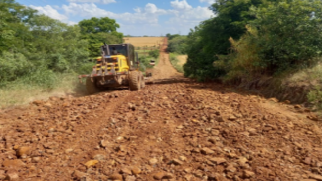 SECRETARIA DE OBRAS -  PATROLAMENTO E CASCALHAMENTO