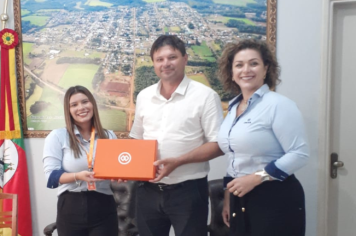 VISITA DE REPRESENTANTES DA CRESOL