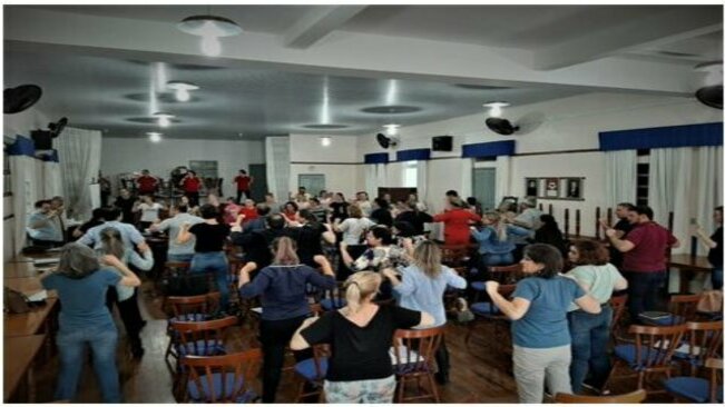 Escolas Estaduais homenageiam o Município pela passagem 61º    Aniversário de Emancipação Político- Administrativa