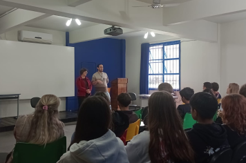 PALESTRA SOBRE O MEIO AMBIENTE NA ESCOLA JOÃO PRZYCZYNSKI