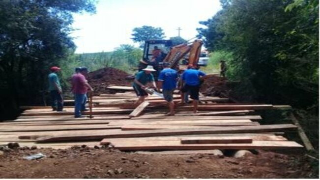 Reconstrução de ponte