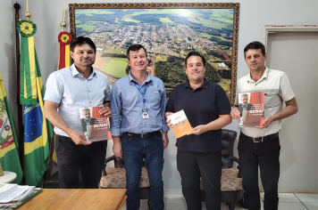 REUNIÃO COM REPRESENTANTE SENAI
