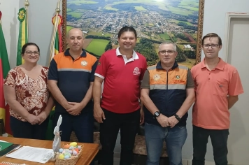 REUNIÃO COM OS RESPONSÁVEIS PELA DEFESA CIVIL