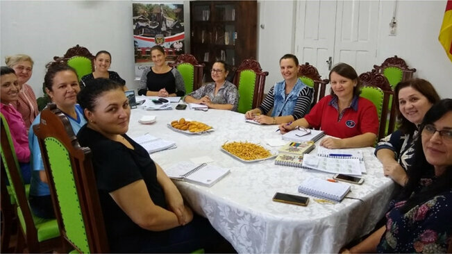 Importante Reunião com Diretoras da Rede Municipal e Estadual de Ensino