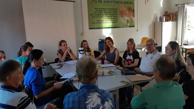 Reunião dos Conselhos Municipais do Idoso e de Assistência Social