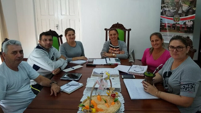 Secretaria Municipal de Educação Cultura Esporte e Turismo organiza-se para realizar XIII Olimpíada Estudantil Municipal