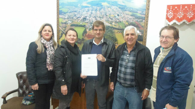 Prefeito Municipal recebe em seu gabinete os Professores da Escola João Przyczynski