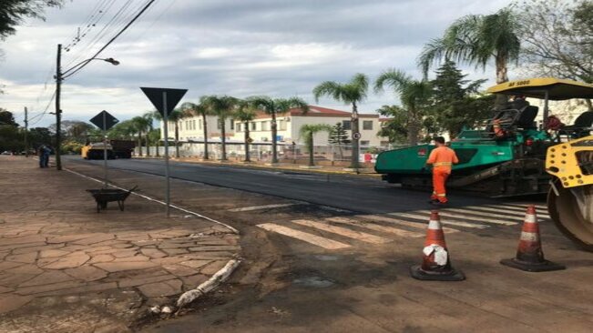 Prosseguem as Obras de Pavimentação Asfáltica no Município