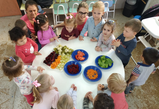 PROJETO SOBRE ALIMENTAÇÃO SAUDÁVEL