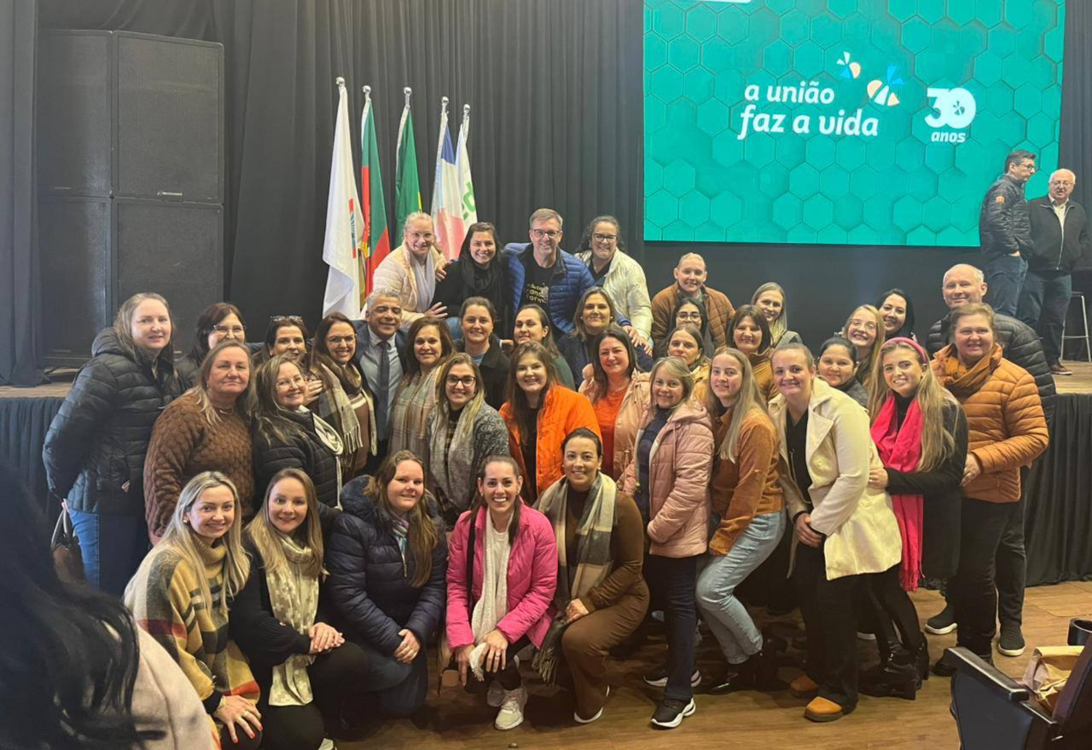 30 ANOS DE SEMENTES PLANTADAS, SONHOS REALIZADOS. 30 ANOS DO PROGRAMA UNIÃO FAZ A VIDA