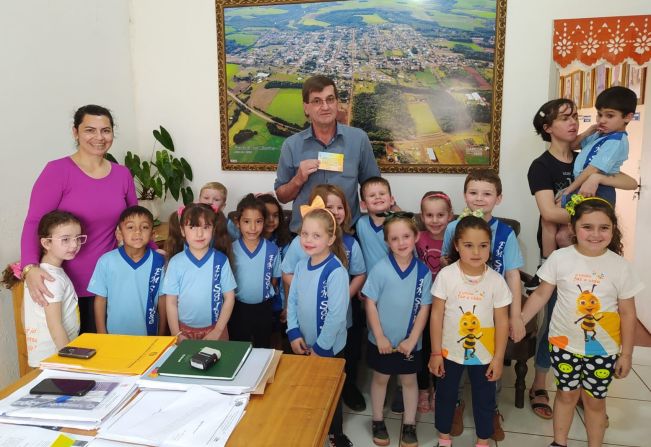 VISITA DOS ALUNOS DA EMSF SÃO JOSÉ